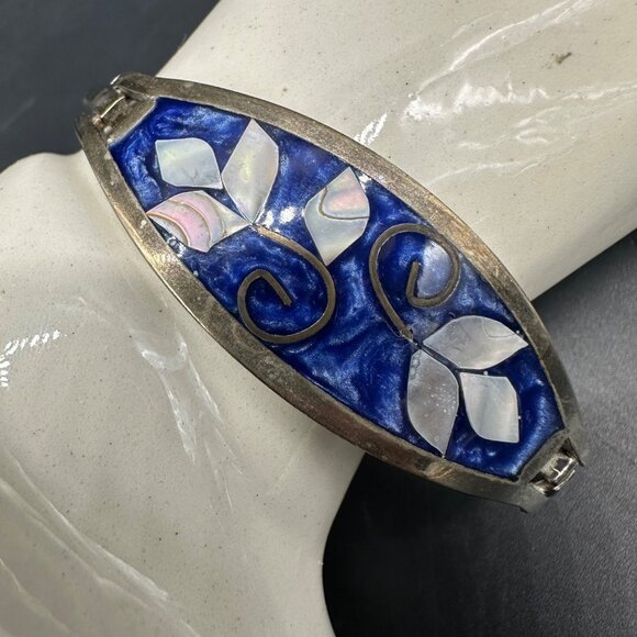 Vintage Signed Alpaca Mexico Silver Blue Hinged Bangle Bracelet Abalone Shell - Picture 1 of 9